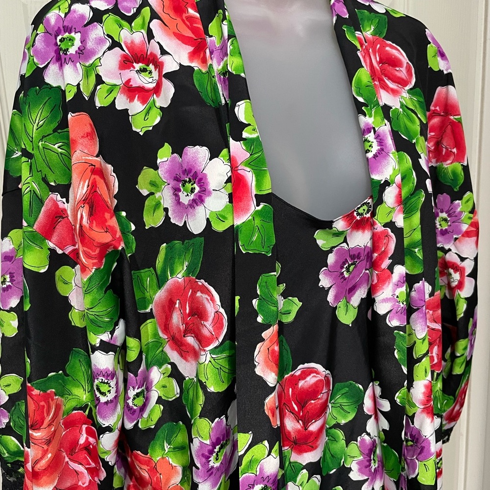 Victoria's Secret Gold Label Black Floral Peignor Nightgown and Robe Set